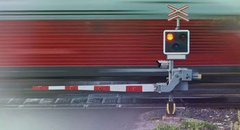 Solution-Railway-Level-Crossing-System-Feature-image Solution-Railway-Level-Crossing-System-Feature-image